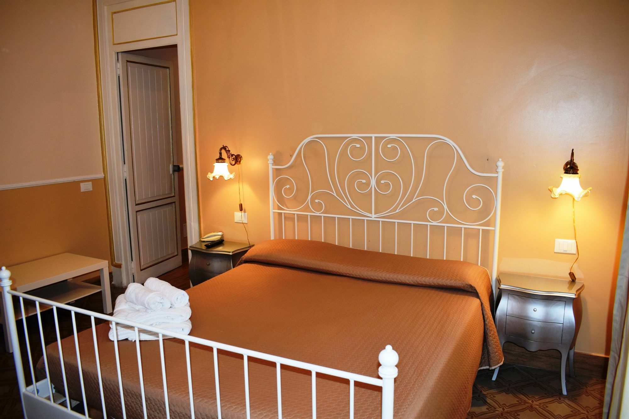 B&B Dimora Annulina ปาแลร์โม ภายนอก รูปภาพ